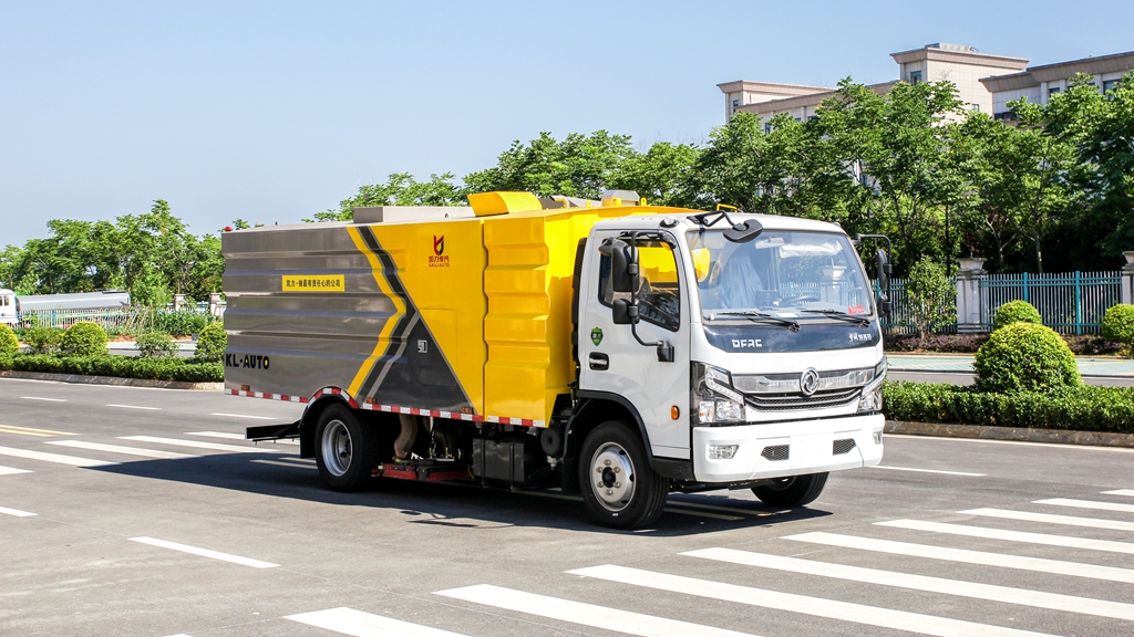 東風(fēng)凱普特吸塵車